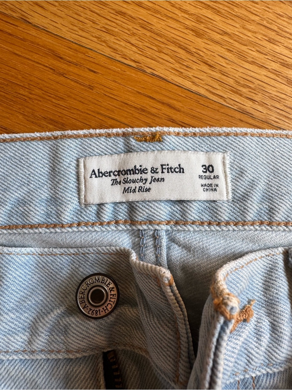 Abercrombie the slouchy jean mid rise